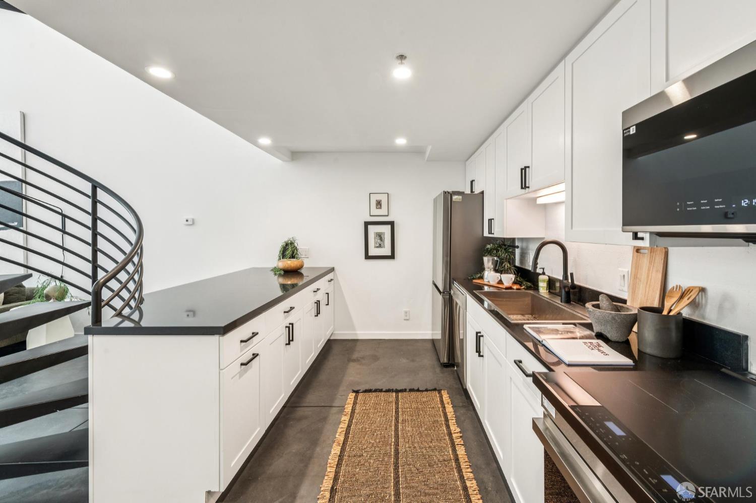 Detail Gallery Image 4 of 46 For 2002 3rd St #114,  San Francisco,  CA 94107 - 1 Beds | 1/1 Baths