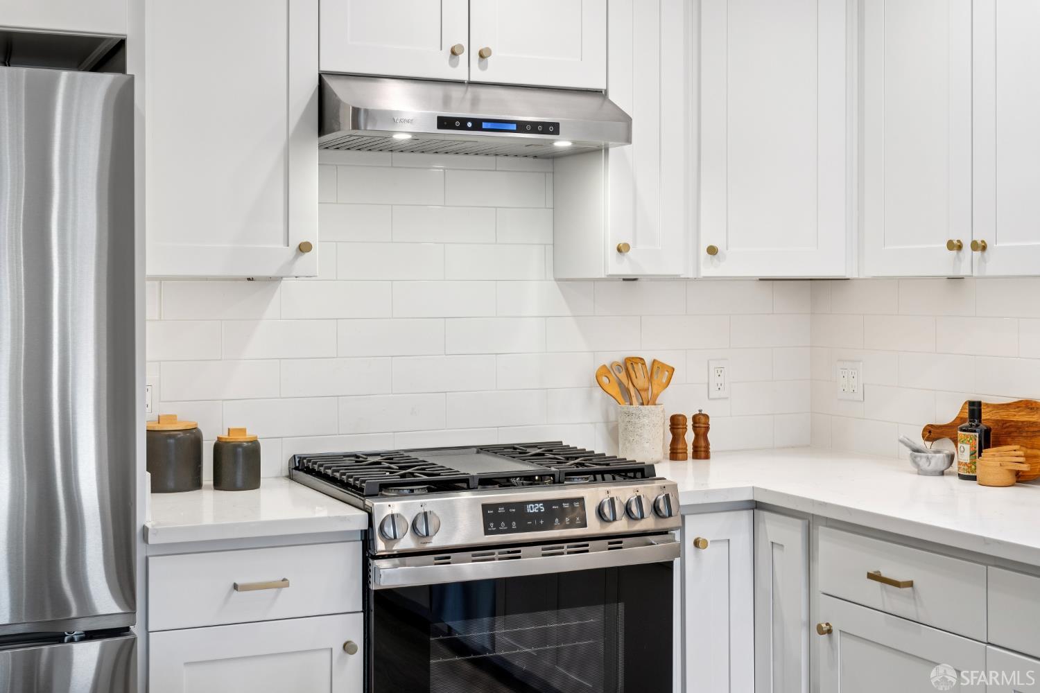 Photo #14: 426094047 Listing: Photo #14