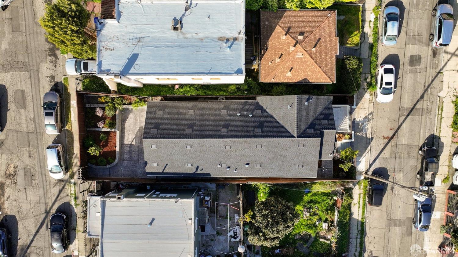 Detail Gallery Image 51 of 55 For 2469 Potter St, Oakland,  CA 94601 - 3 Beds | 4/1 Baths