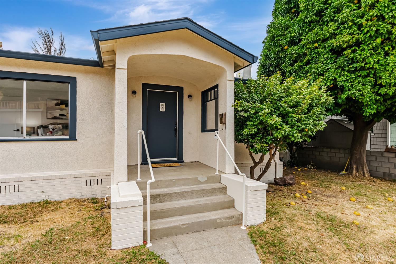 Detail Gallery Image 4 of 51 For 220 Vaqueros Ave, Rodeo,  CA 94572 - 3 Beds | 1 Baths