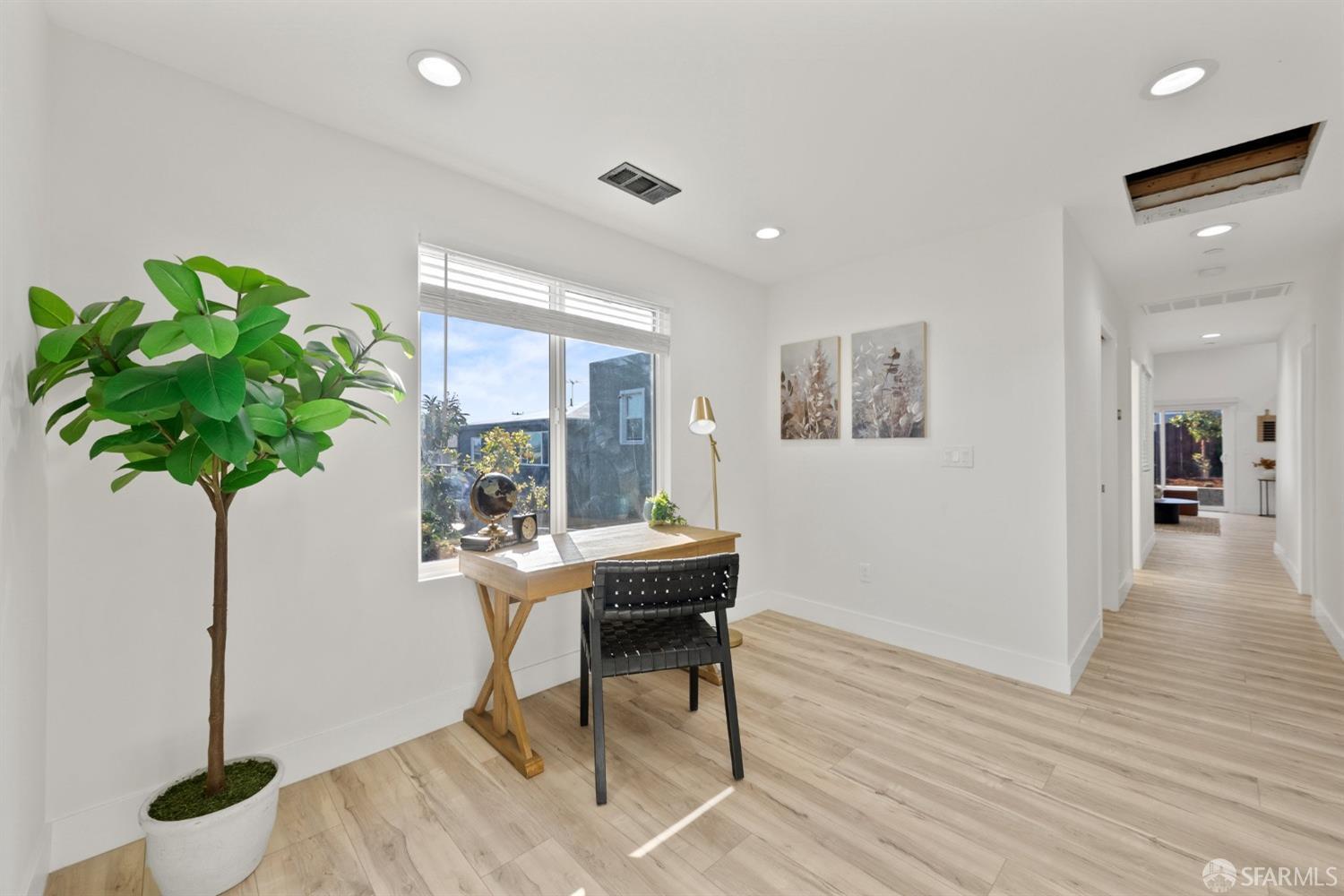 Detail Gallery Image 21 of 55 For 2469 Potter St, Oakland,  CA 94601 - 3 Beds | 4/1 Baths