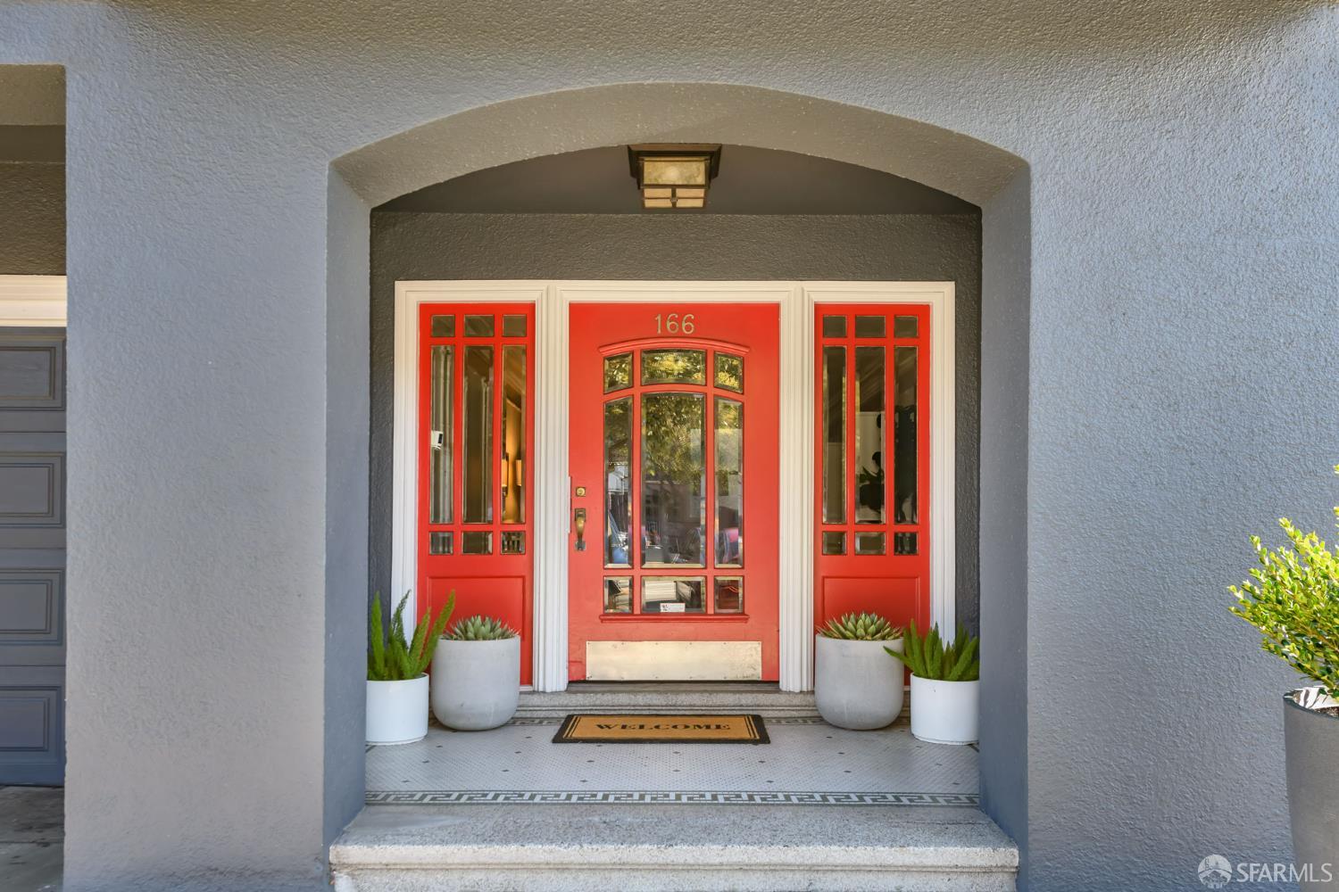 Detail Gallery Image 2 of 23 For 166 Palm Ave #4,  San Francisco,  CA 94118 - 2 Beds | 1 Baths