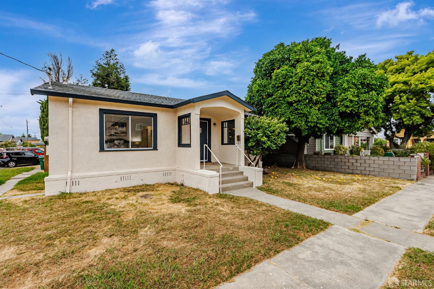 Detail Gallery Image 3 of 51 For 220 Vaqueros Ave, Rodeo,  CA 94572 - 3 Beds | 1 Baths