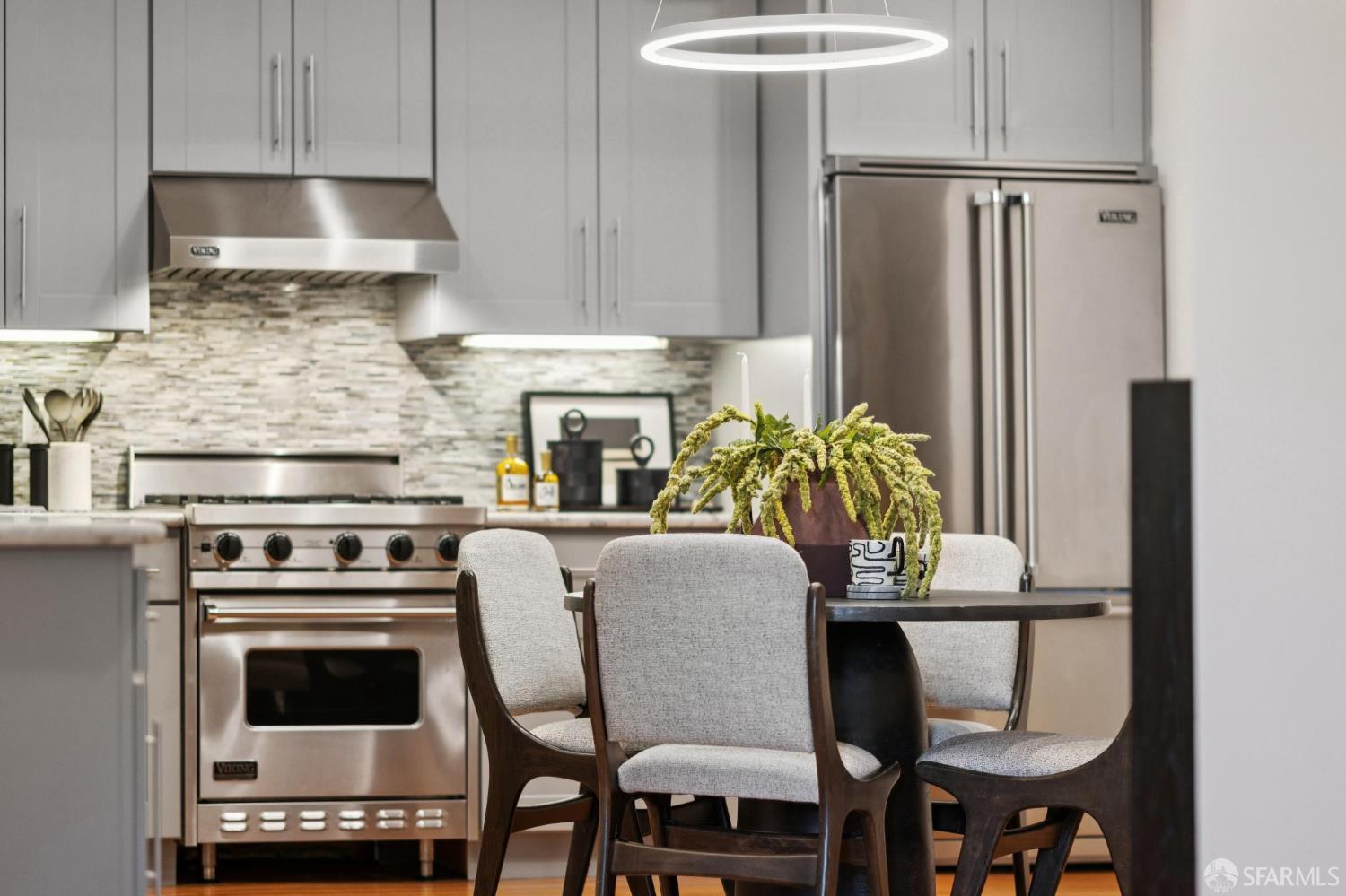 Detail Gallery Image 13 of 65 For 221 Noe St #3,  San Francisco,  CA 94114 - 1 Beds | 1 Baths