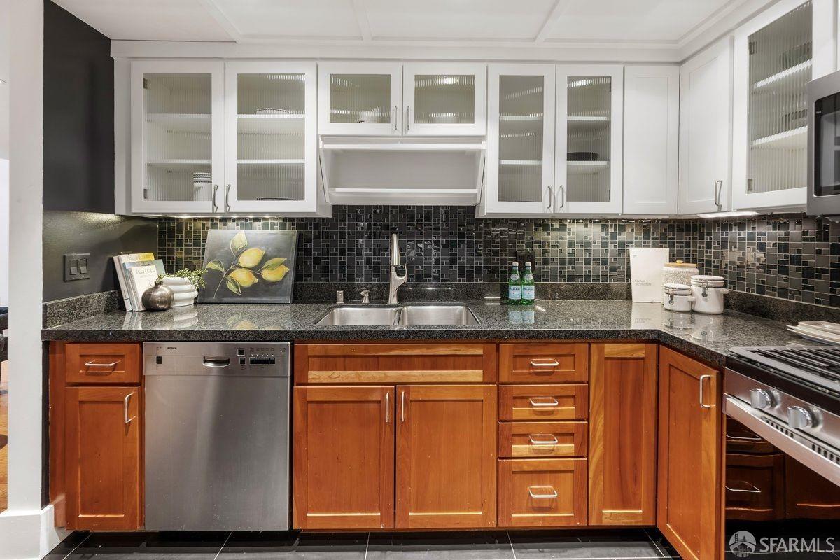 Photo #27: 425093289 Listing: Photo #27