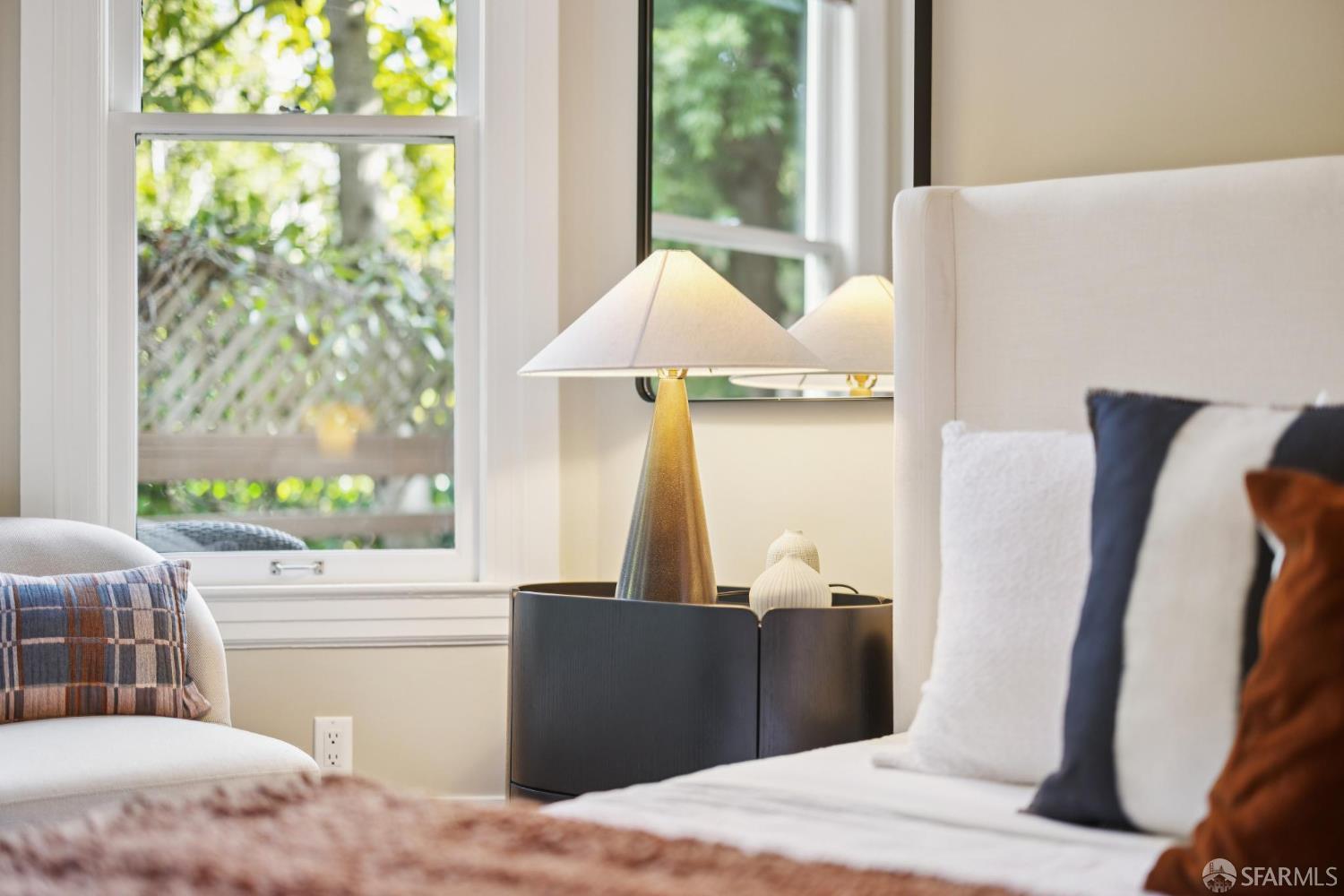 Detail Gallery Image 39 of 65 For 221 Noe St #3,  San Francisco,  CA 94114 - 1 Beds | 1 Baths