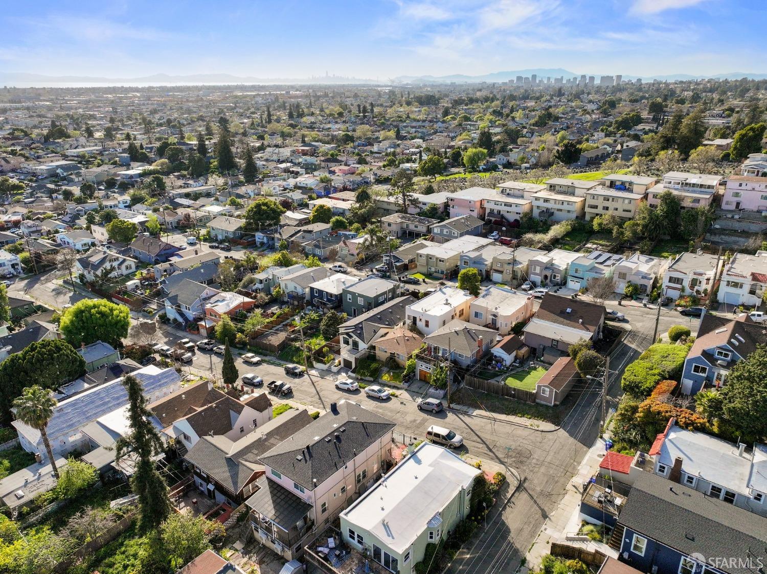 Detail Gallery Image 55 of 55 For 2469 Potter St, Oakland,  CA 94601 - 3 Beds | 4/1 Baths
