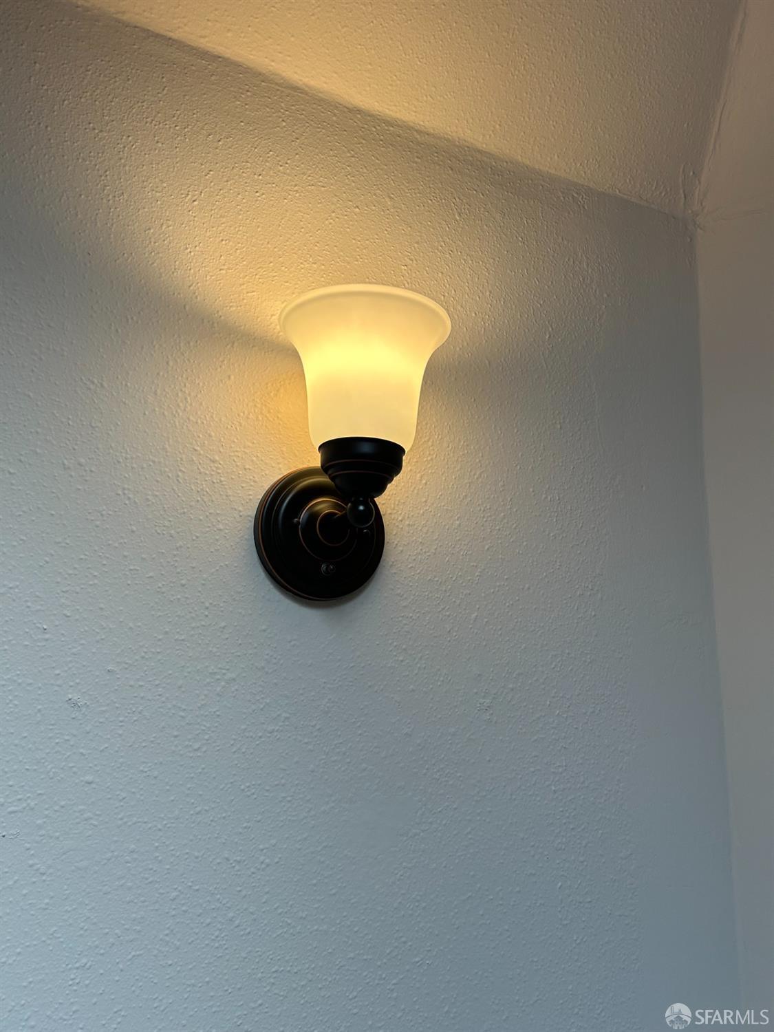 Detail Gallery Image 12 of 21 For 242 Bright St, San Francisco,  CA 94132 - 2 Beds | 1 Baths