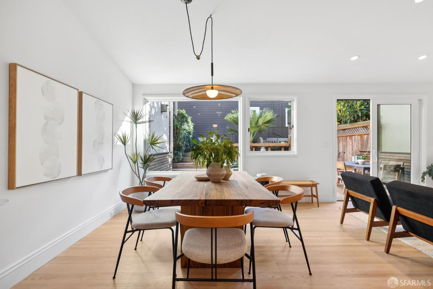 Detail Gallery Image 7 of 75 For 570 Precita Ave, San Francisco,  CA 94110 - 4 Beds | 2/1 Baths