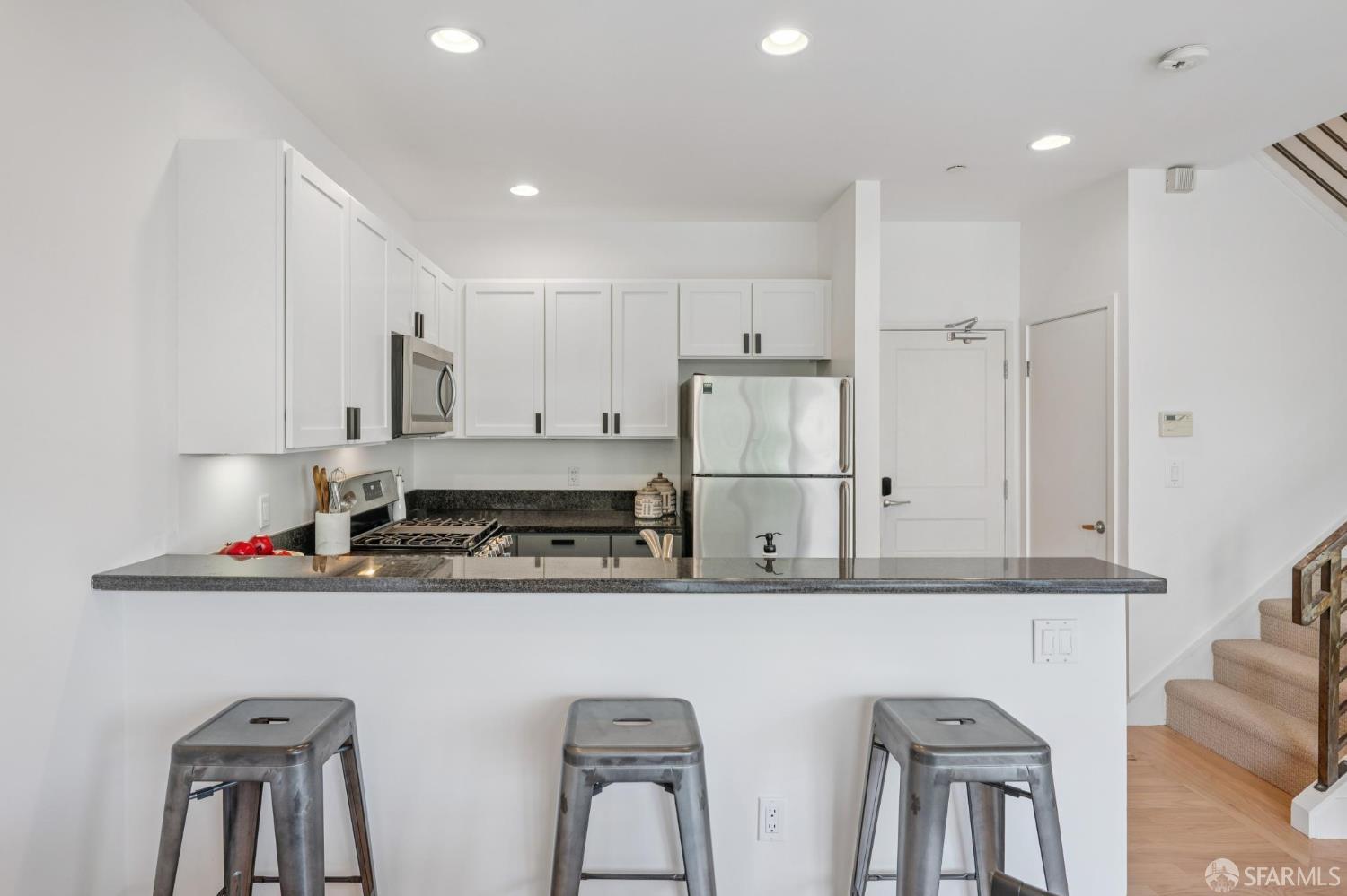 Detail Gallery Image 13 of 43 For 301 Gough St #F,  San Francisco,  CA 94102 - 2 Beds | 2 Baths