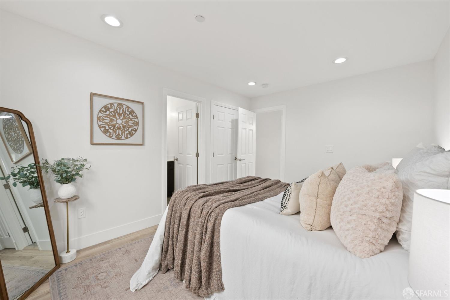 Detail Gallery Image 23 of 55 For 2469 Potter St, Oakland,  CA 94601 - 3 Beds | 4/1 Baths