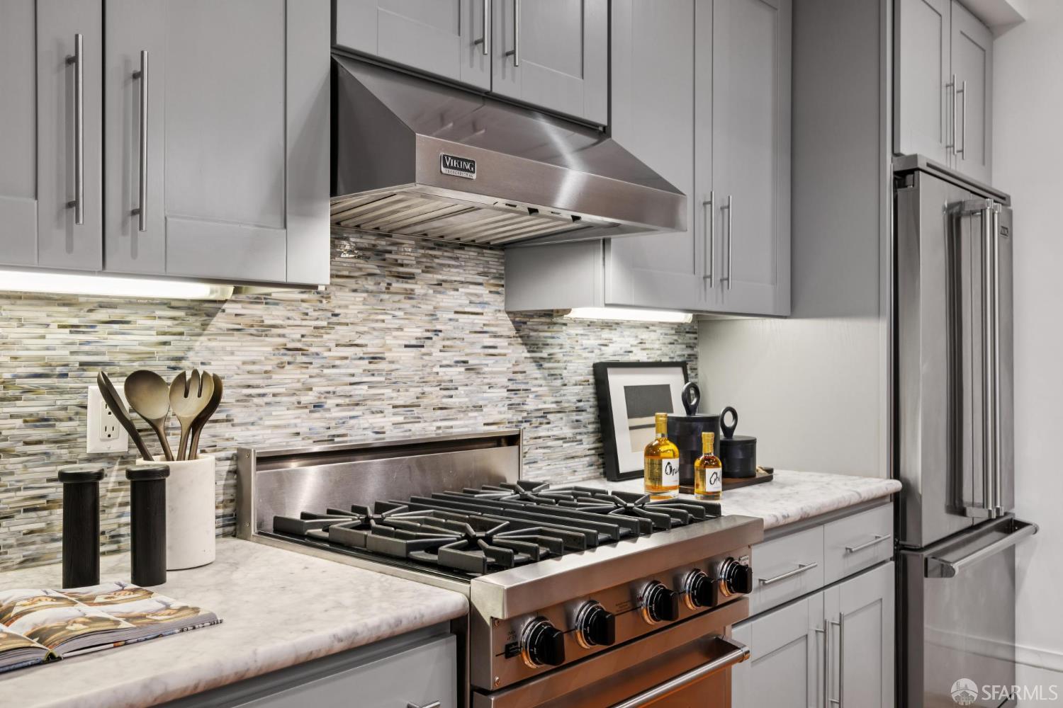 Detail Gallery Image 28 of 65 For 221 Noe St #3,  San Francisco,  CA 94114 - 1 Beds | 1 Baths