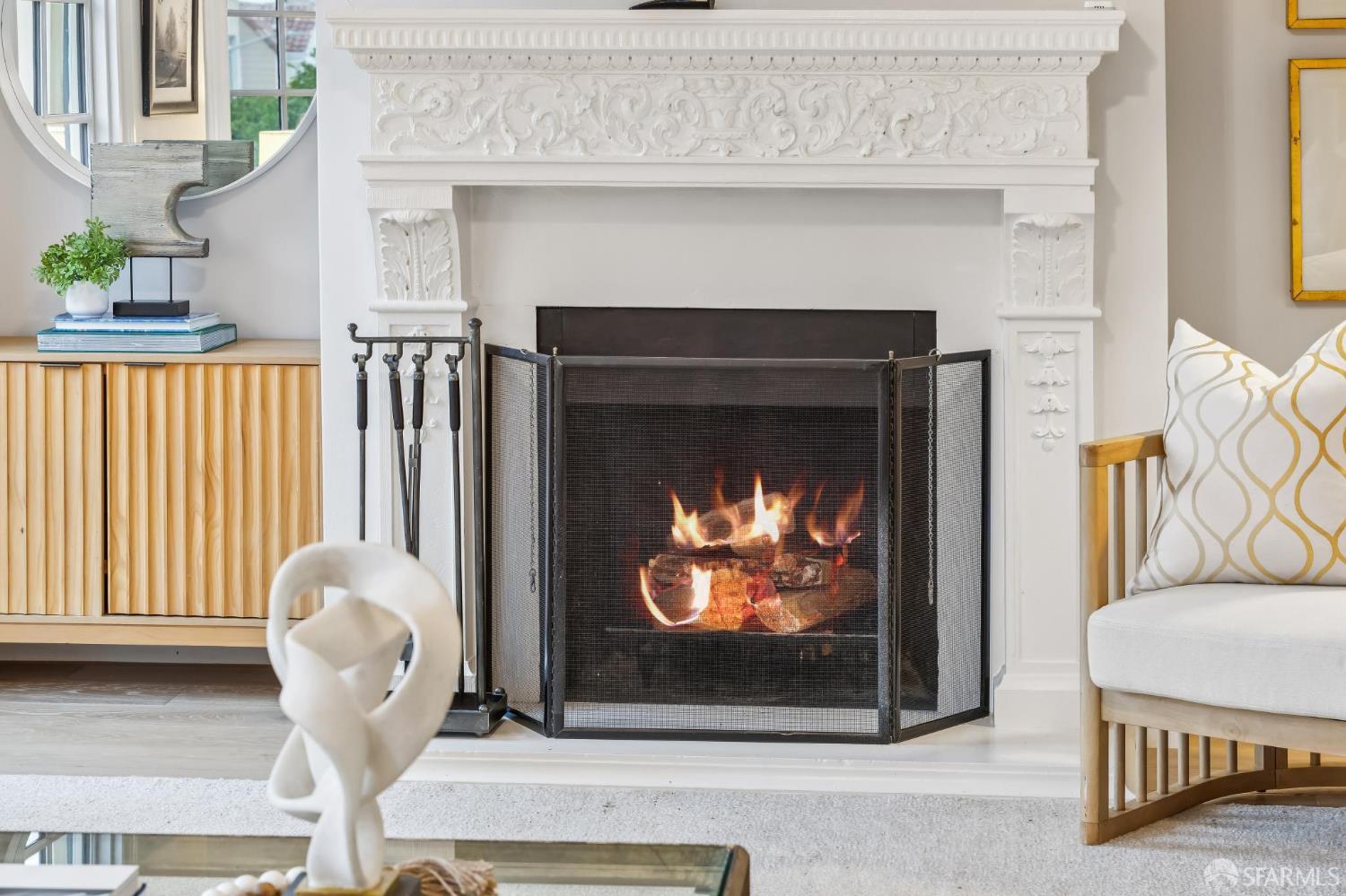 Detail Gallery Image 10 of 52 For 3641 Webster St, San Francisco,  CA 94123 - 2 Beds | 1/1 Baths