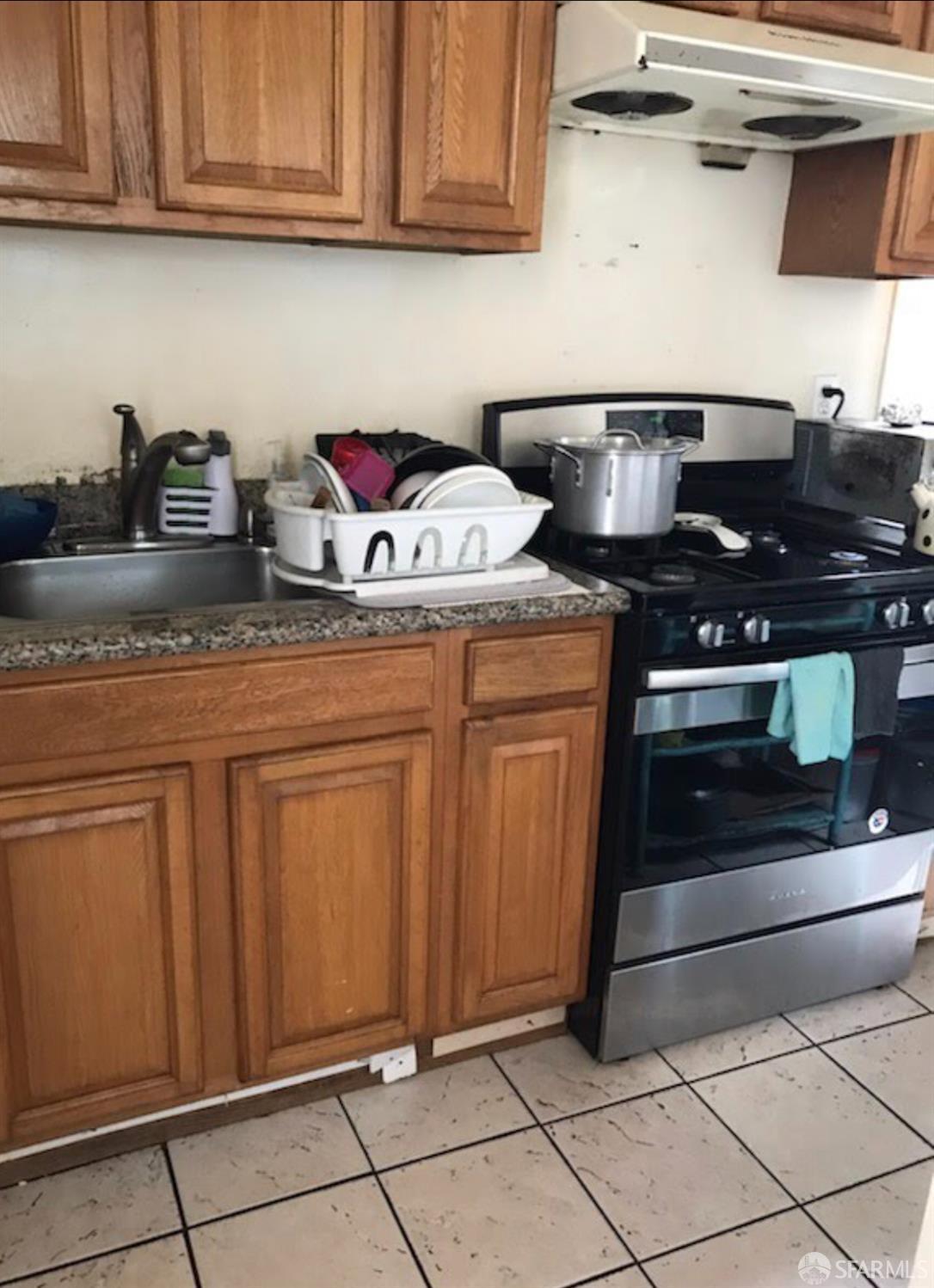 Detail Gallery Image 27 of 29 For 106 Sadowa St, San Francisco,  CA 94112 - – Beds | – Baths