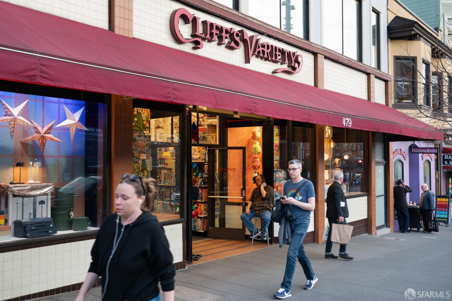 Detail Gallery Image 53 of 65 For 221 Noe St #3,  San Francisco,  CA 94114 - 1 Beds | 1 Baths