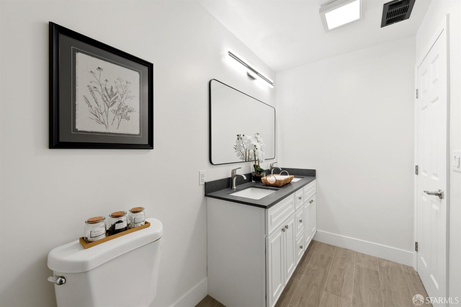 Detail Gallery Image 19 of 55 For 2469 Potter St, Oakland,  CA 94601 - 3 Beds | 4/1 Baths