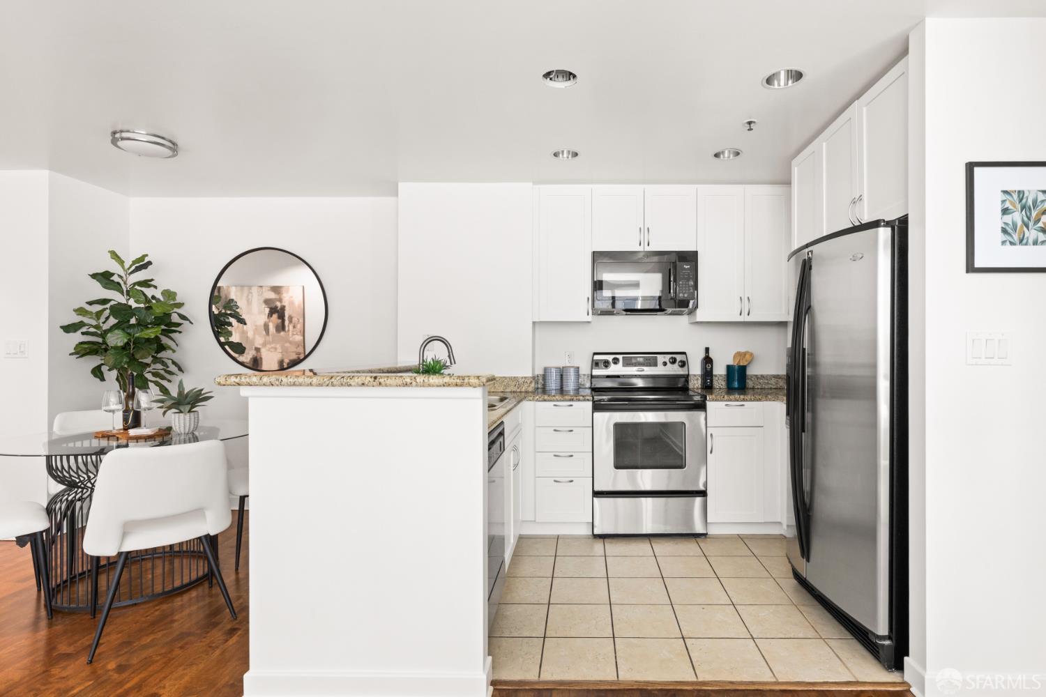 Detail Gallery Image 16 of 52 For 260 King St #959,  San Francisco,  CA 94107 - 3 Beds | 2 Baths