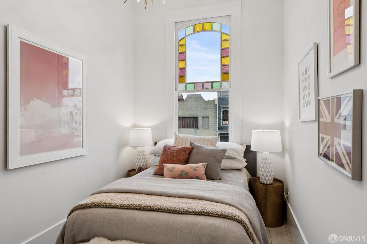 Detail Gallery Image 18 of 46 For 751 Capp St, San Francisco,  CA 94110 - 5 Beds | 3 Baths