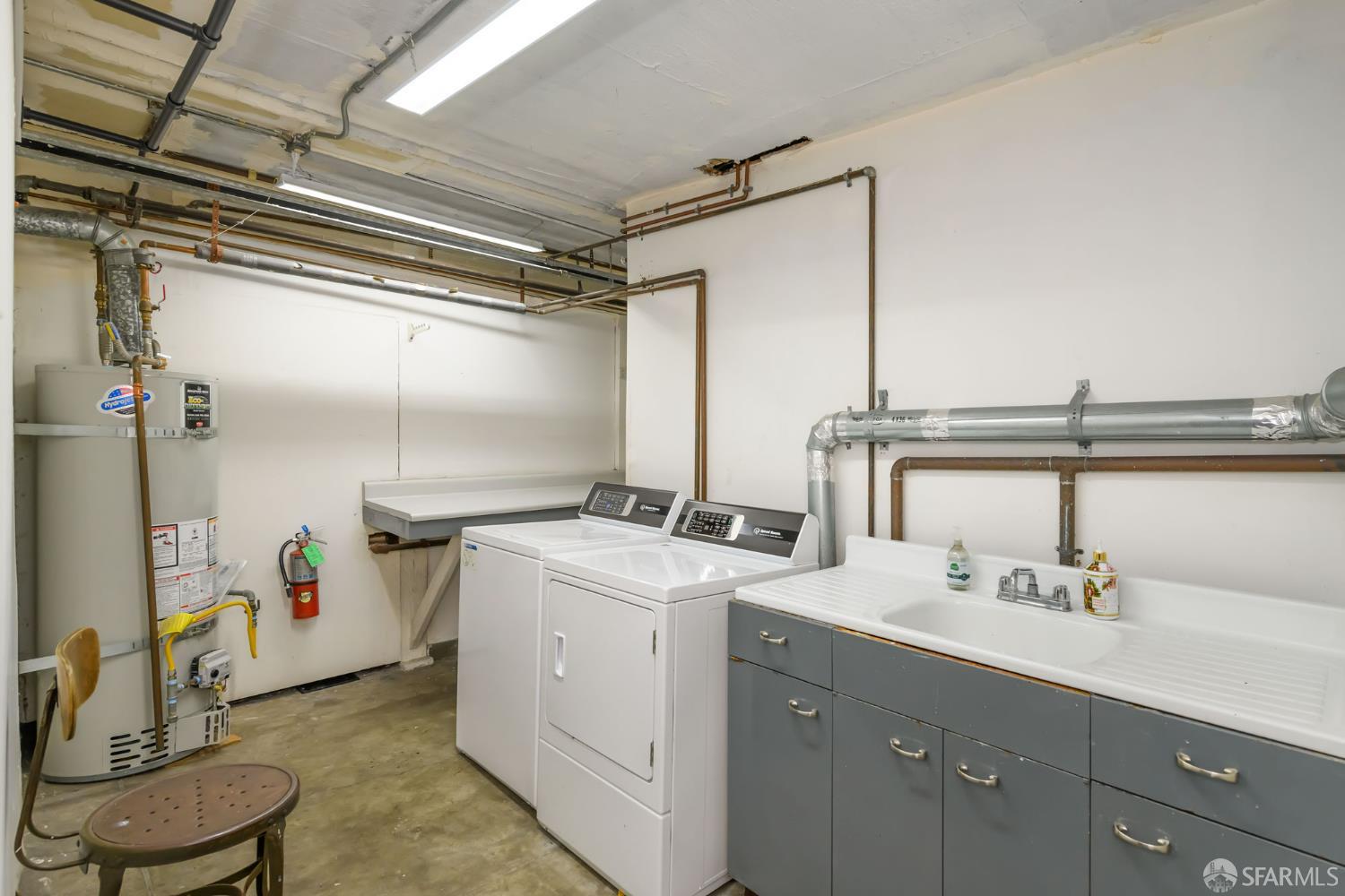 Detail Gallery Image 23 of 23 For 166 Palm Ave #4,  San Francisco,  CA 94118 - 2 Beds | 1 Baths