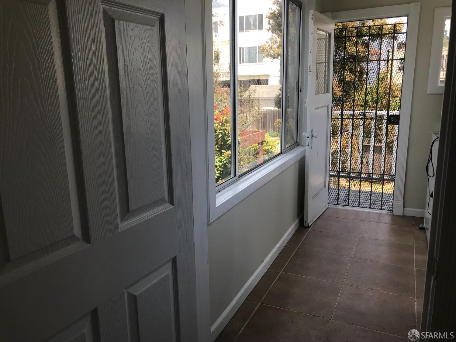 Detail Gallery Image 17 of 29 For 106 Sadowa St, San Francisco,  CA 94112 - – Beds | – Baths