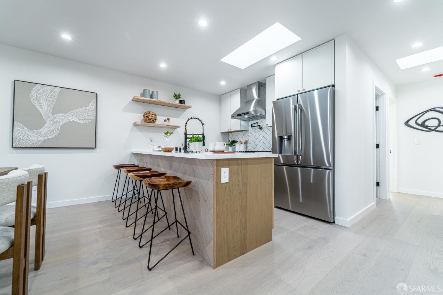 Detail Gallery Image 8 of 90 For 3419 Ulloa St, San Francisco,  CA 94116 - 4 Beds | 4 Baths