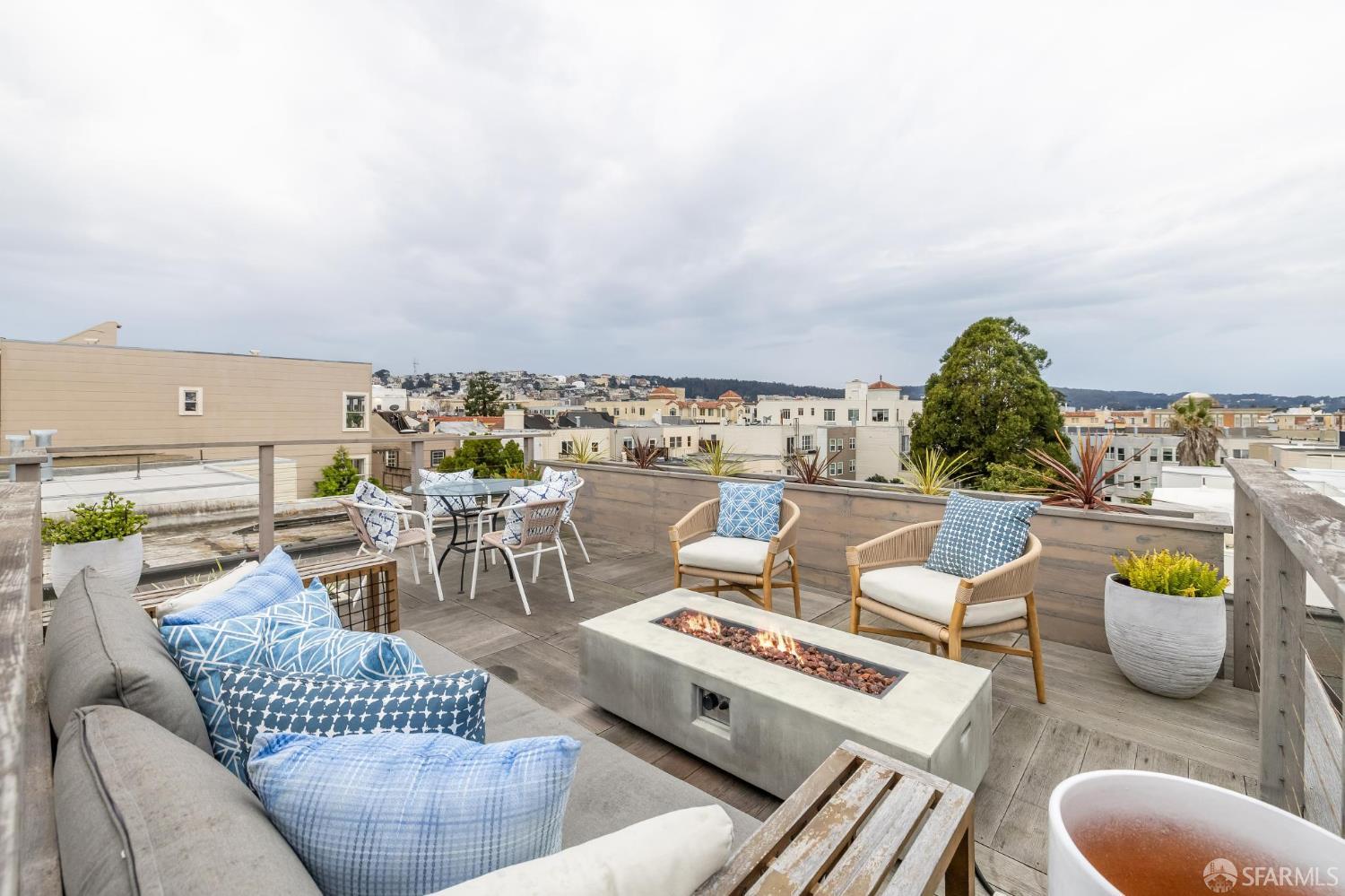 Detail Gallery Image 47 of 52 For 3641 Webster St, San Francisco,  CA 94123 - 2 Beds | 1/1 Baths