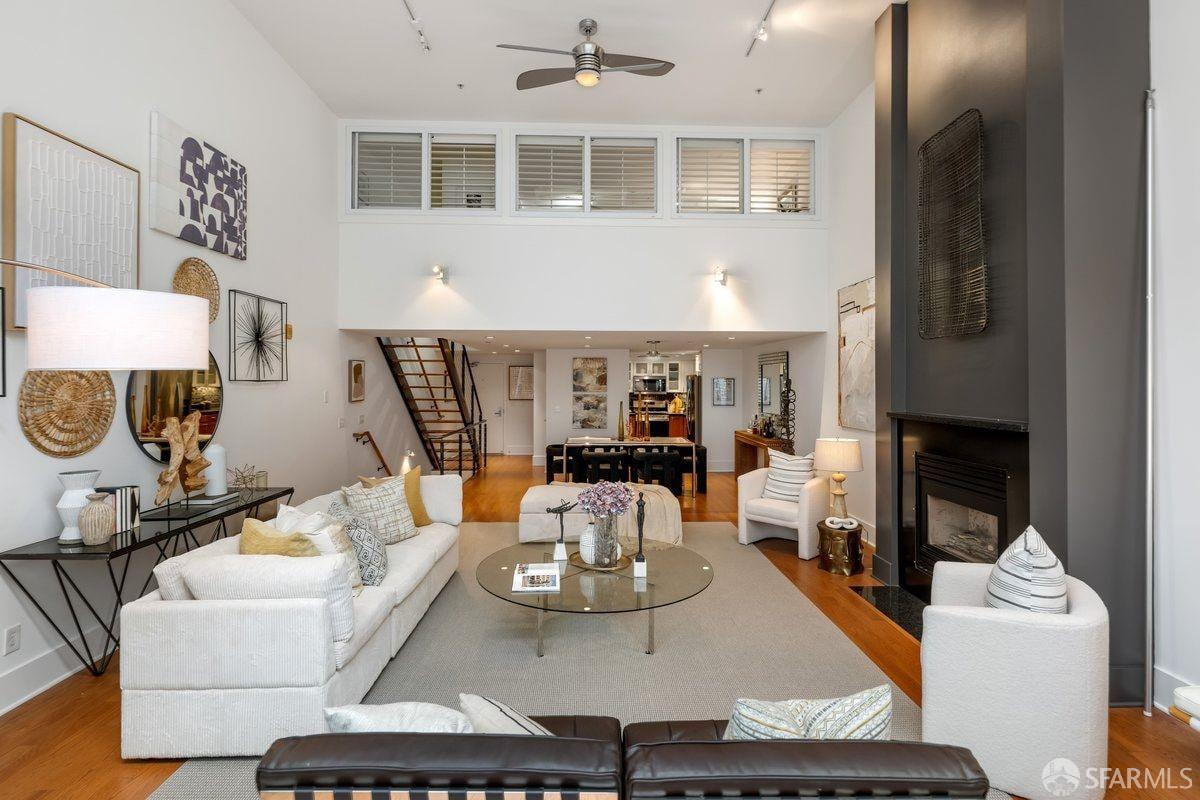 Photo #13: 425093289 Listing: Photo #13