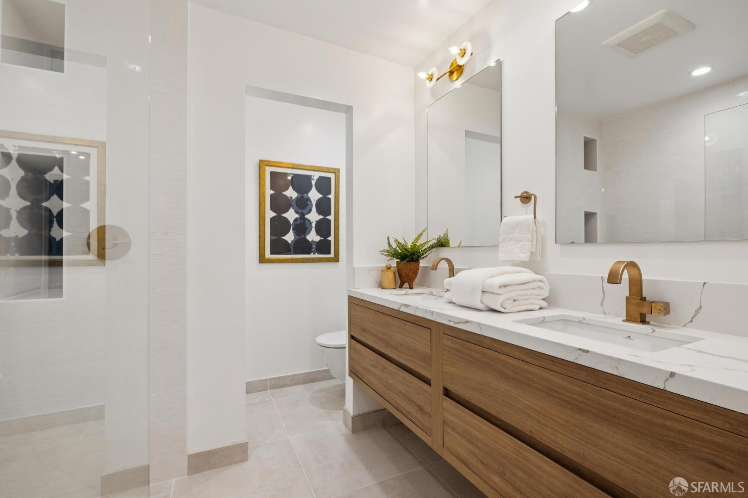 Detail Gallery Image 10 of 18 For 538 Page St a,  San Francisco,  CA 94117 - 3 Beds | 2 Baths