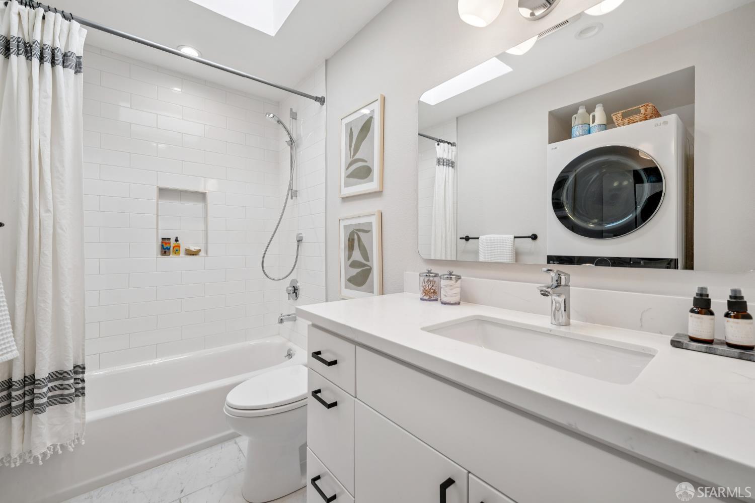 Photo #23: 426094047 Listing: Photo #23