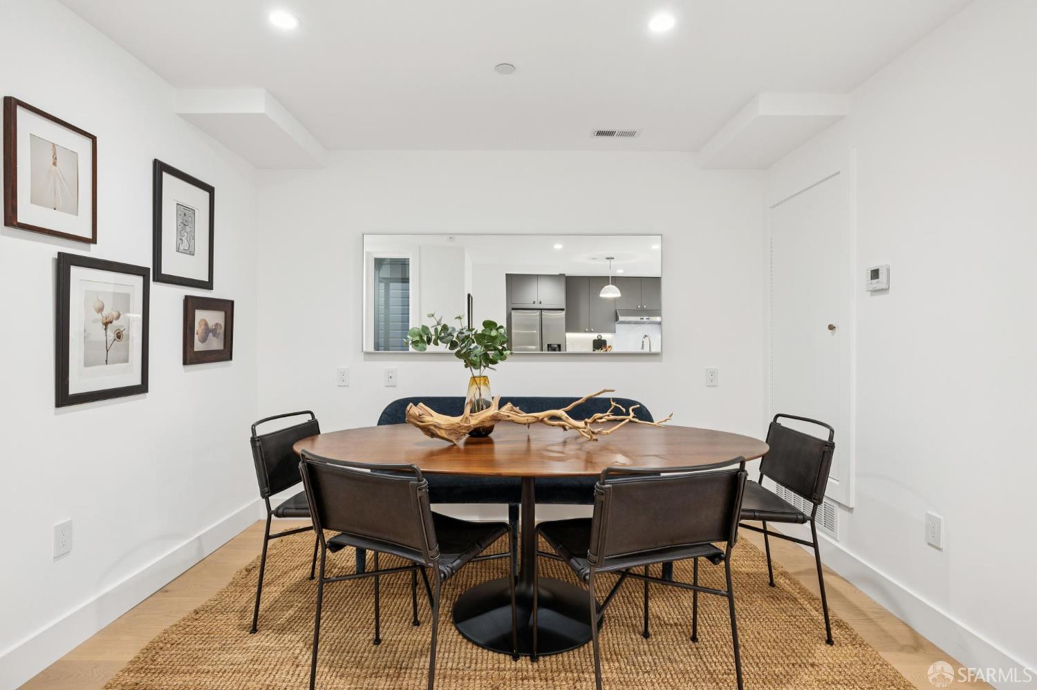 Detail Gallery Image 5 of 18 For 538 Page St a,  San Francisco,  CA 94117 - 3 Beds | 2 Baths