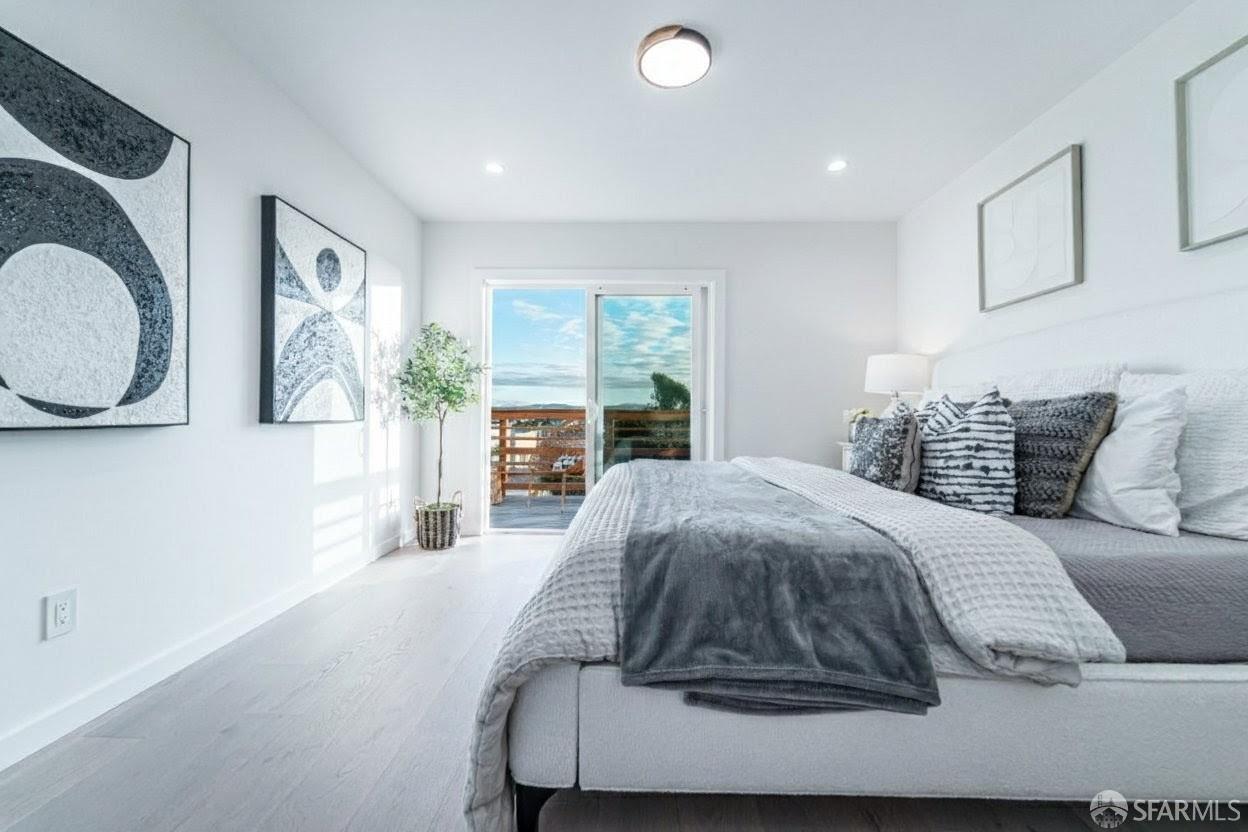 Detail Gallery Image 17 of 90 For 3419 Ulloa St, San Francisco,  CA 94116 - 4 Beds | 4 Baths