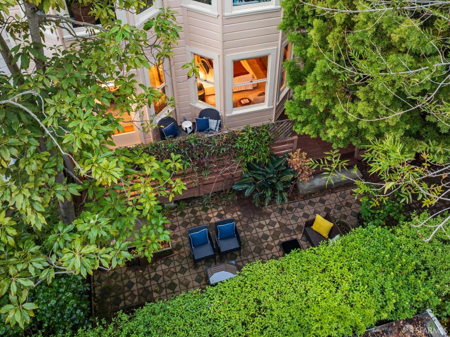 Detail Gallery Image 41 of 65 For 221 Noe St #3,  San Francisco,  CA 94114 - 1 Beds | 1 Baths