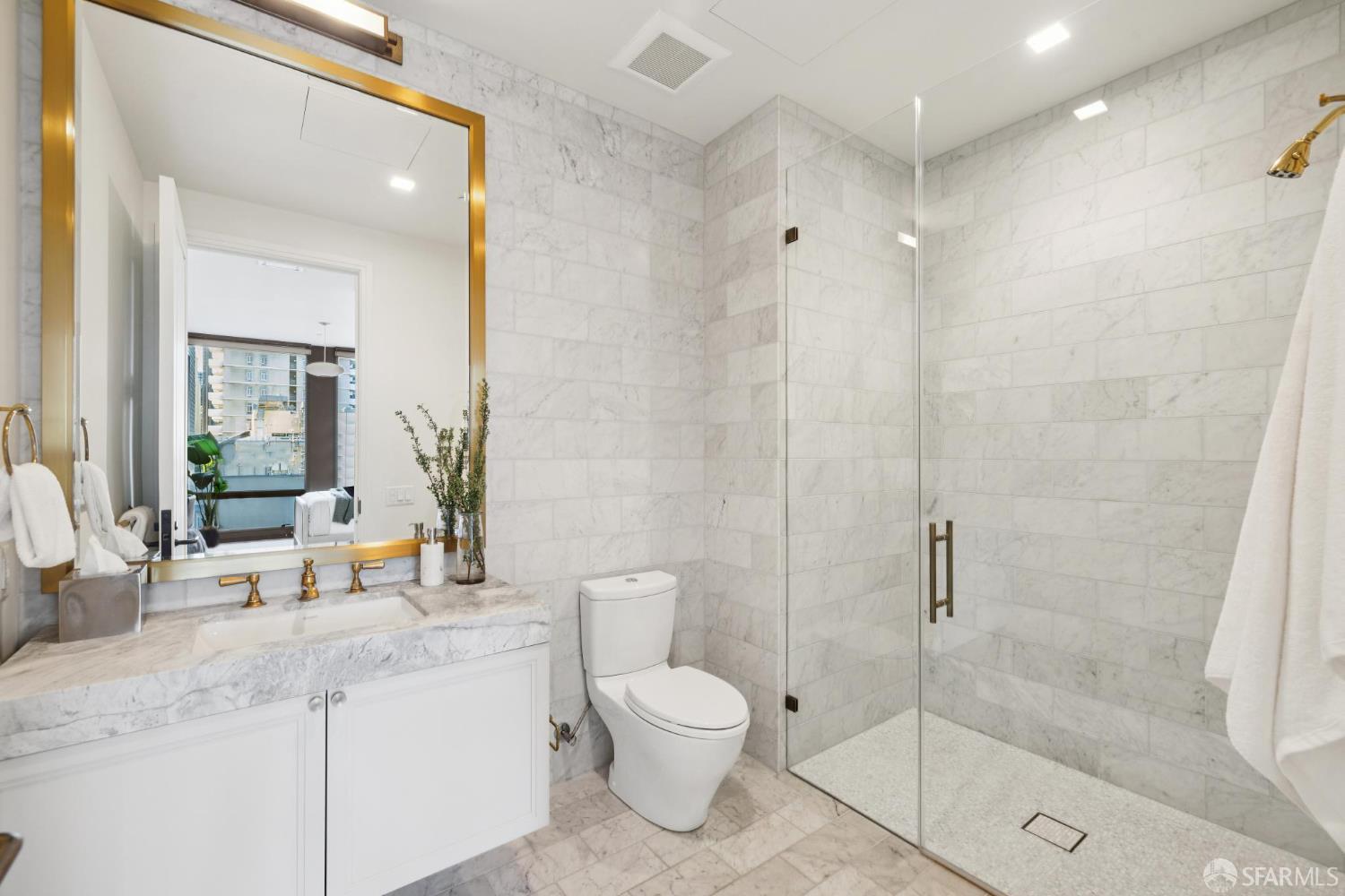 Detail Gallery Image 12 of 18 For 288 Pacific Ave 4a,  San Francisco,  CA 94111 - 2 Beds | 2/1 Baths