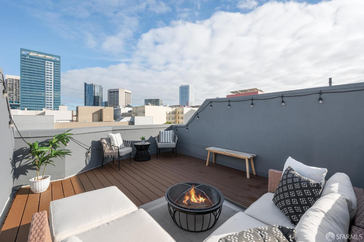 Detail Gallery Image 34 of 43 For 301 Gough St #F,  San Francisco,  CA 94102 - 2 Beds | 2 Baths