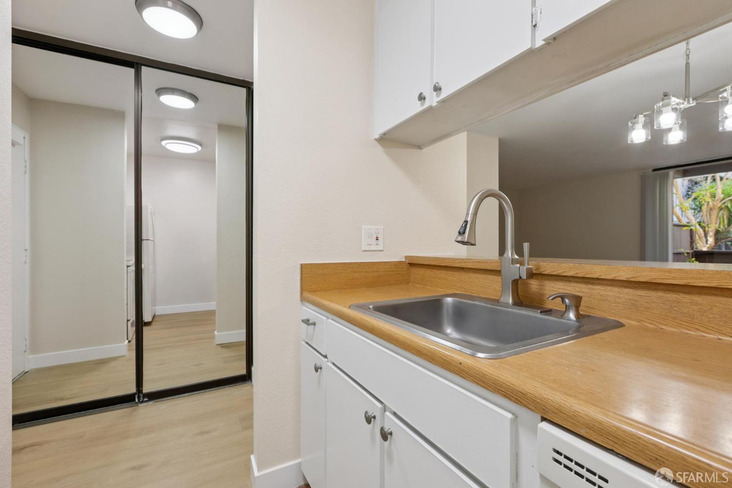 Detail Gallery Image 6 of 36 For 4124 Shelter Creek Ln, San Bruno,  CA 94066 - 0 Beds | 1 Baths