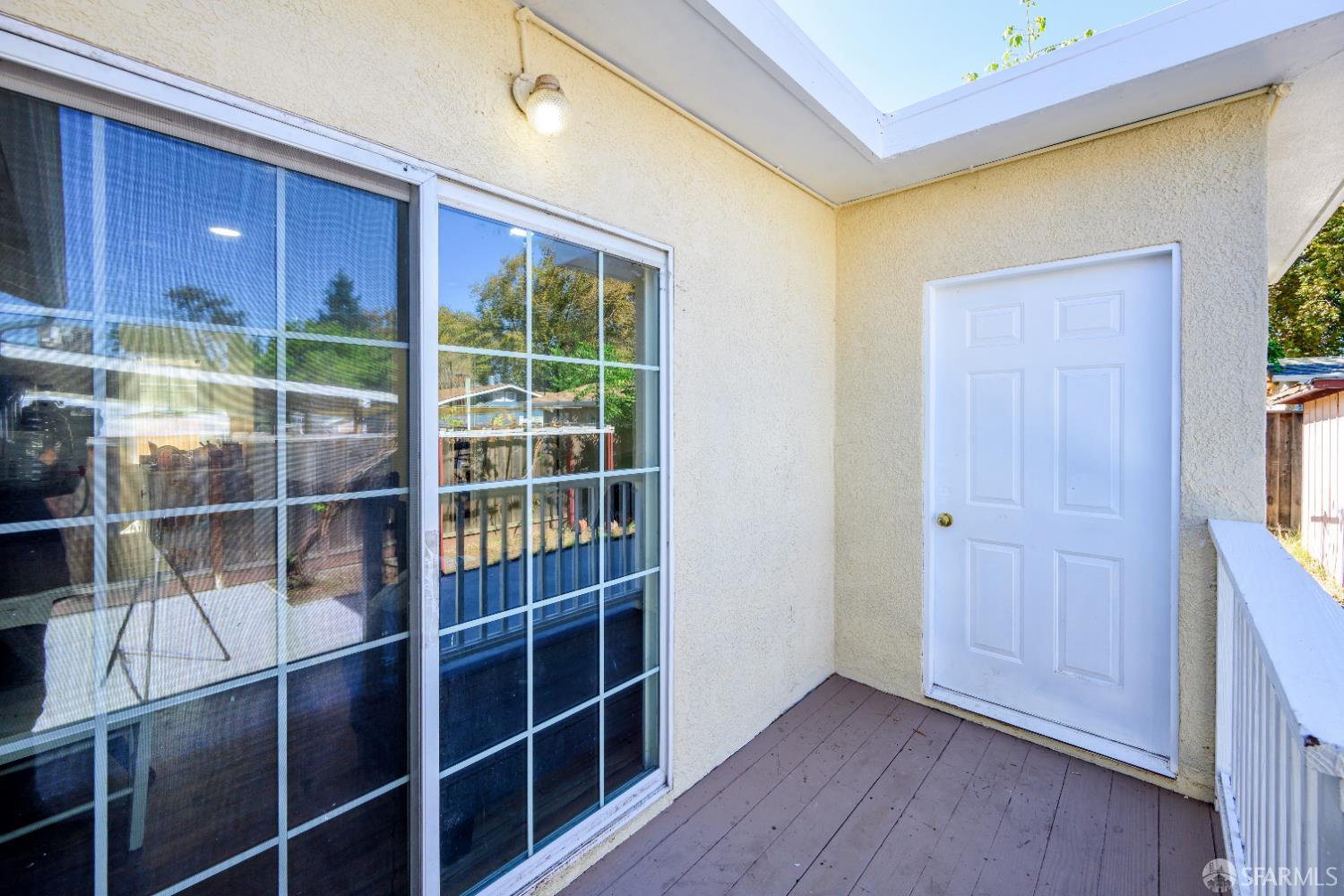 Detail Gallery Image 10 of 20 For 16829 Daryl Ave, San Lorenzo,  CA 94580 - 5 Beds | 2 Baths