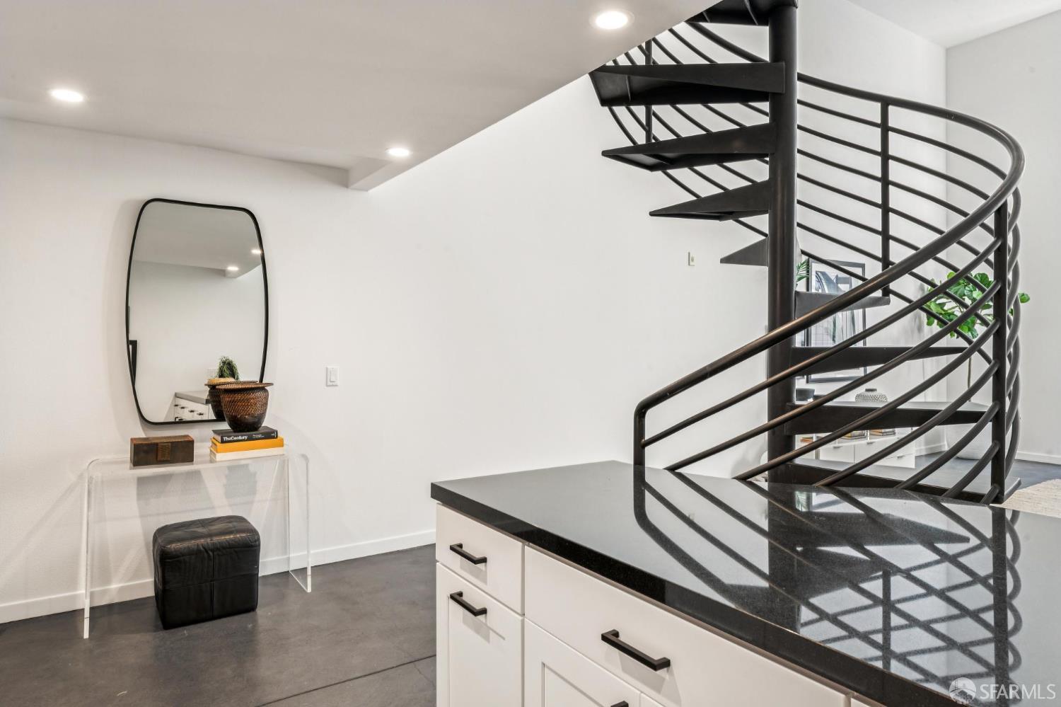 Detail Gallery Image 9 of 46 For 2002 3rd St #114,  San Francisco,  CA 94107 - 1 Beds | 1/1 Baths