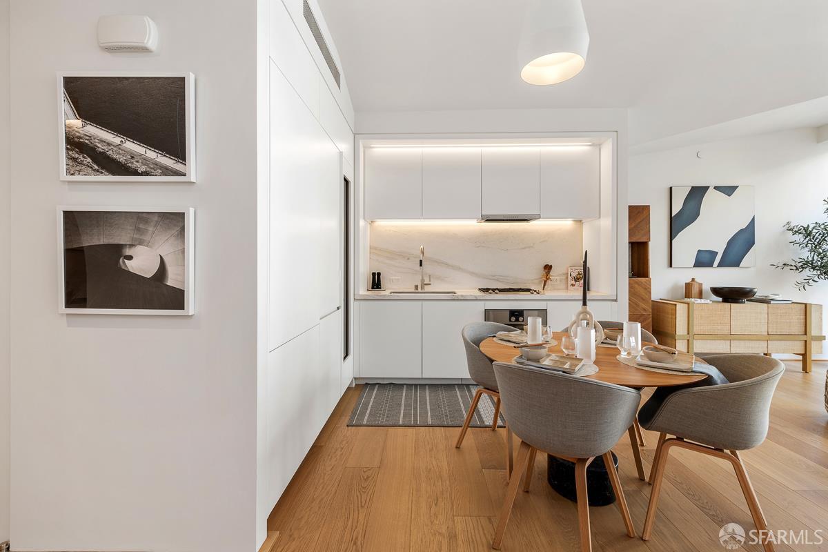 Detail Gallery Image 4 of 43 For 1 Steuart Ln #307,  San Francisco,  CA 94115 - 1 Beds | 1 Baths