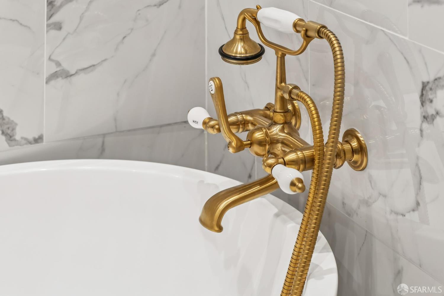 Detail Gallery Image 39 of 52 For 3641 Webster St, San Francisco,  CA 94123 - 2 Beds | 1/1 Baths