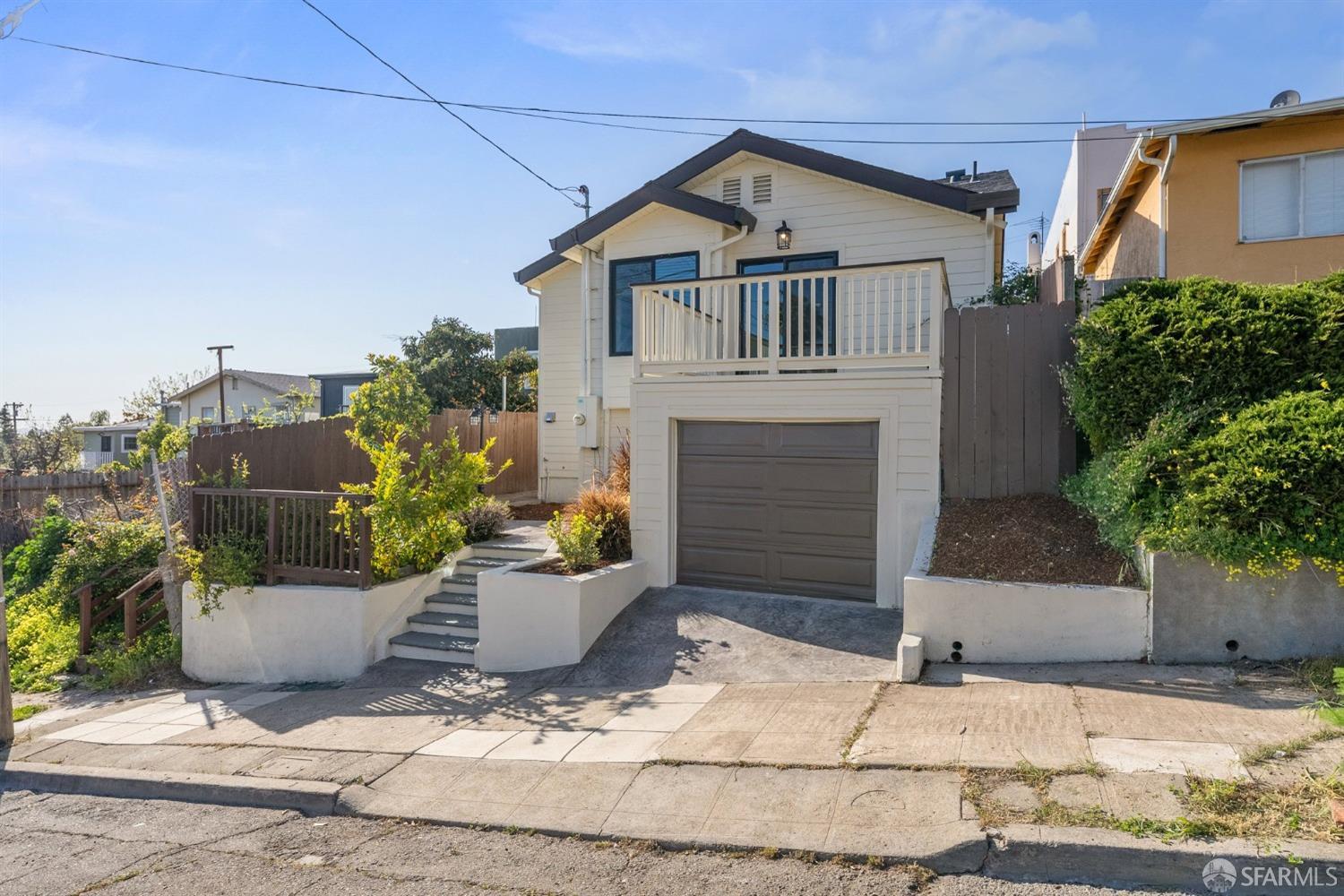 Detail Gallery Image 47 of 55 For 2469 Potter St, Oakland,  CA 94601 - 3 Beds | 4/1 Baths