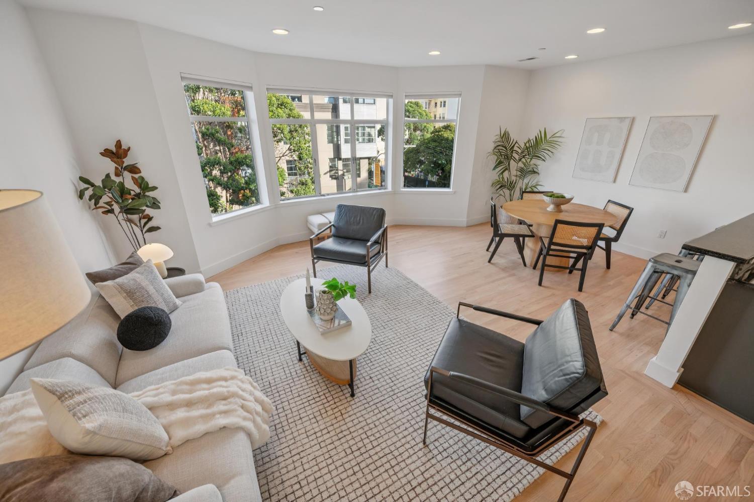 Detail Gallery Image 8 of 43 For 301 Gough St #F,  San Francisco,  CA 94102 - 2 Beds | 2 Baths