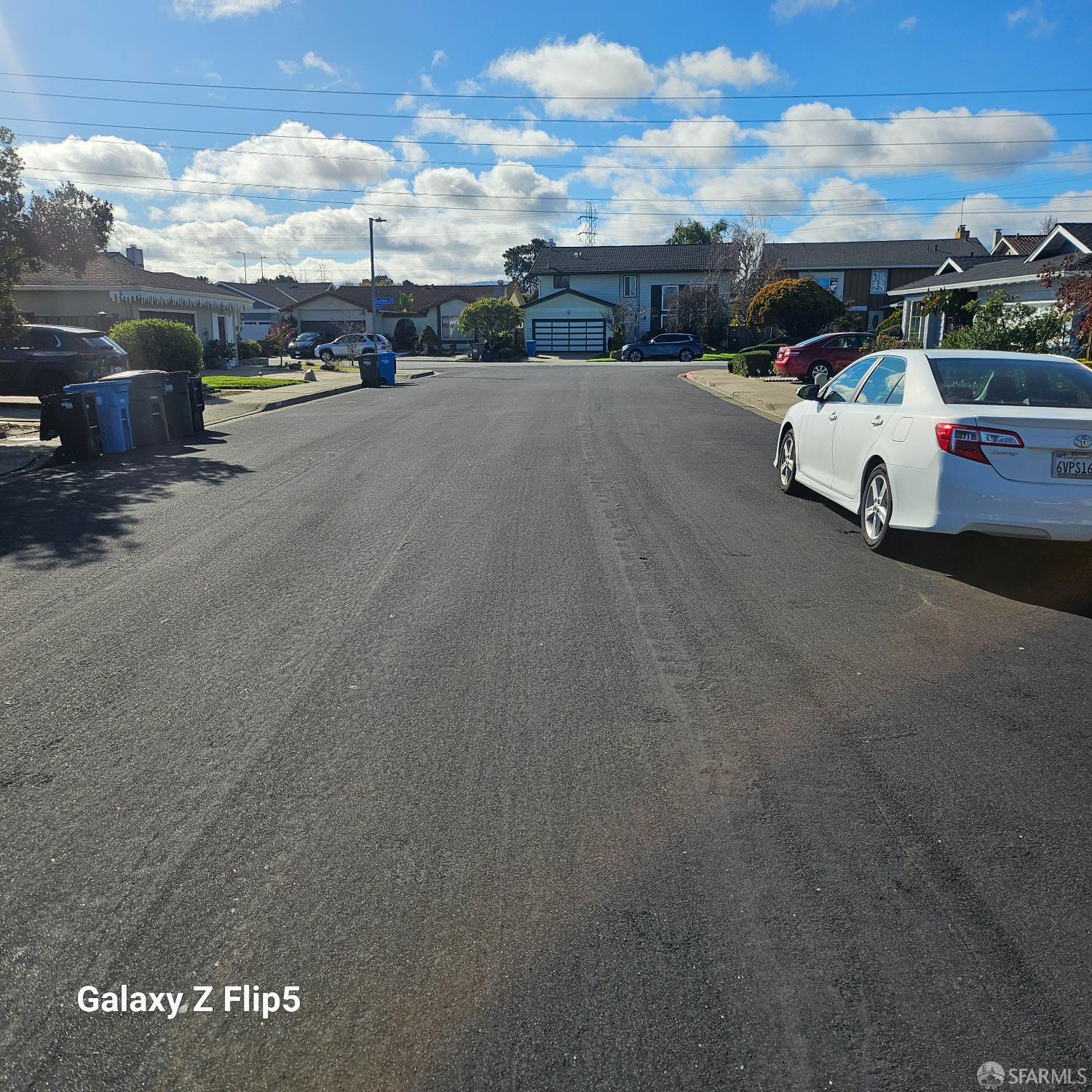 Detail Gallery Image 7 of 9 For 929 Constitution Dr, Foster City,  CA 94404 - 3 Beds | 2 Baths