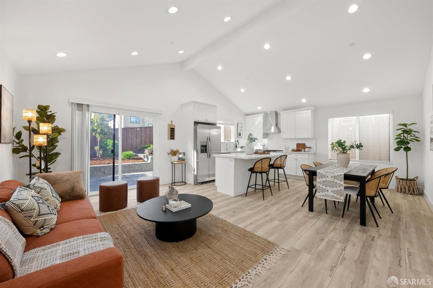 Front Image Thumbnail for SF426094568