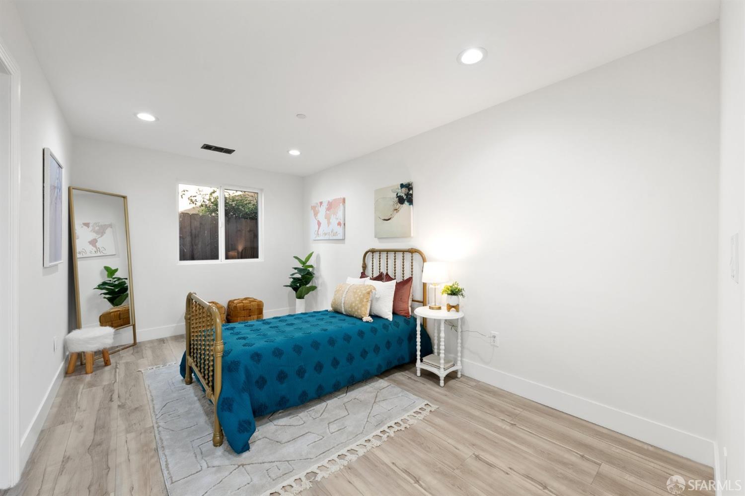 Detail Gallery Image 26 of 55 For 2469 Potter St, Oakland,  CA 94601 - 3 Beds | 4/1 Baths