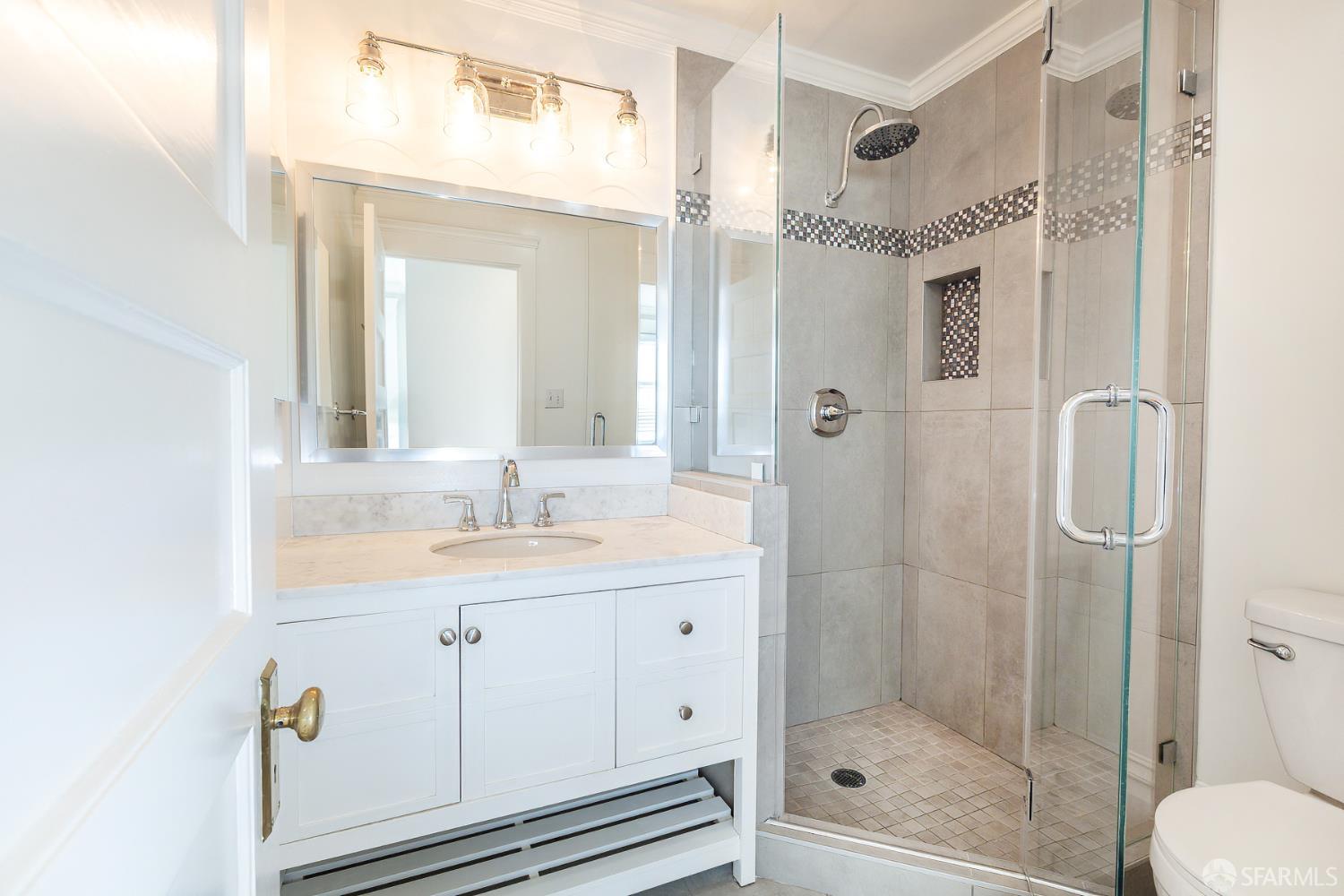 Detail Gallery Image 17 of 29 For 2759 Union St, San Francisco,  CA 94123 - 2 Beds | 2 Baths