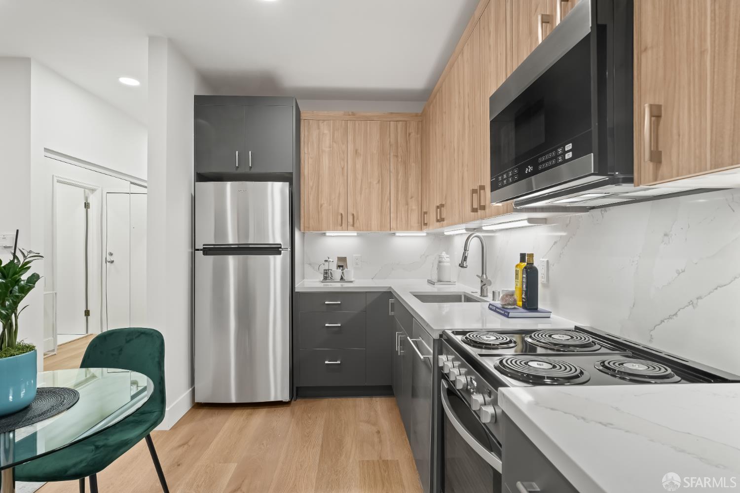 Detail Gallery Image 5 of 14 For 1325 Divisadero St #104,  San Francisco,  CA 94115 - 0 Beds | 1 Baths