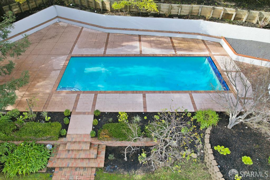 Detail Gallery Image 90 of 92 For 760 Chateau Dr, Hillsborough,  CA 94010 - 6 Beds | 8 Baths