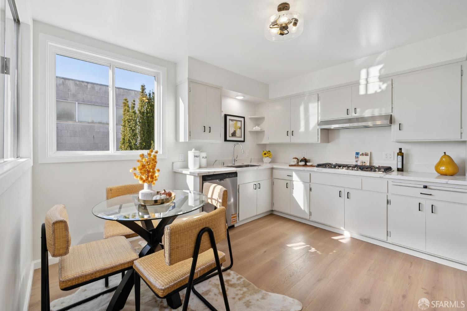 Detail Gallery Image 29 of 73 For 2030 Ortega St, San Francisco,  CA 94122 - 3 Beds | 2 Baths