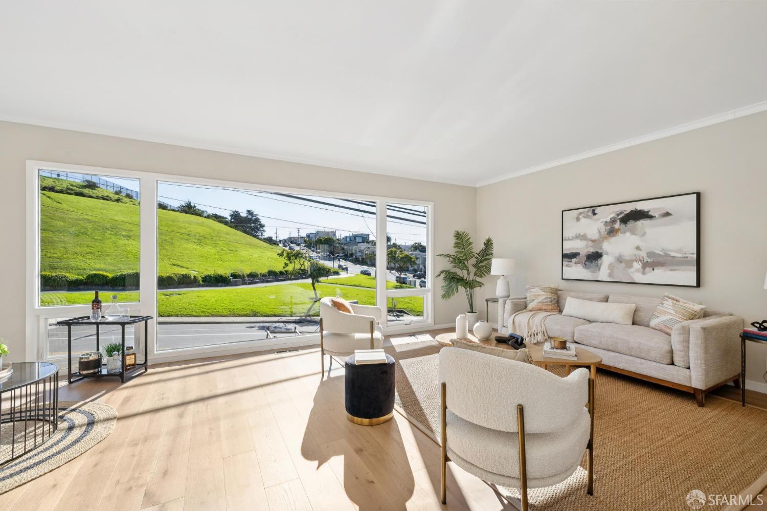 Detail Gallery Image 7 of 73 For 2030 Ortega St, San Francisco,  CA 94122 - 3 Beds | 2 Baths