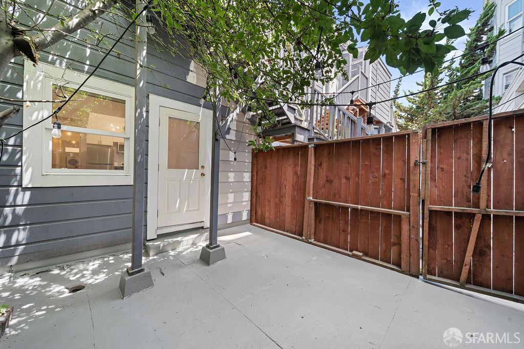 Detail Gallery Image 15 of 29 For 136 Noe St, San Francisco,  CA 94114 - – Beds | – Baths